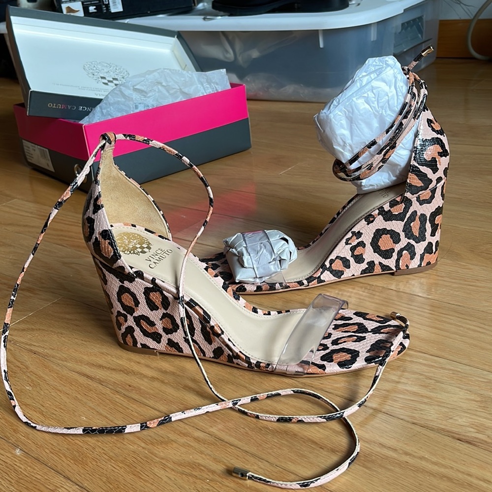 Brand New - Never Worn - Vince Camuto Wedges